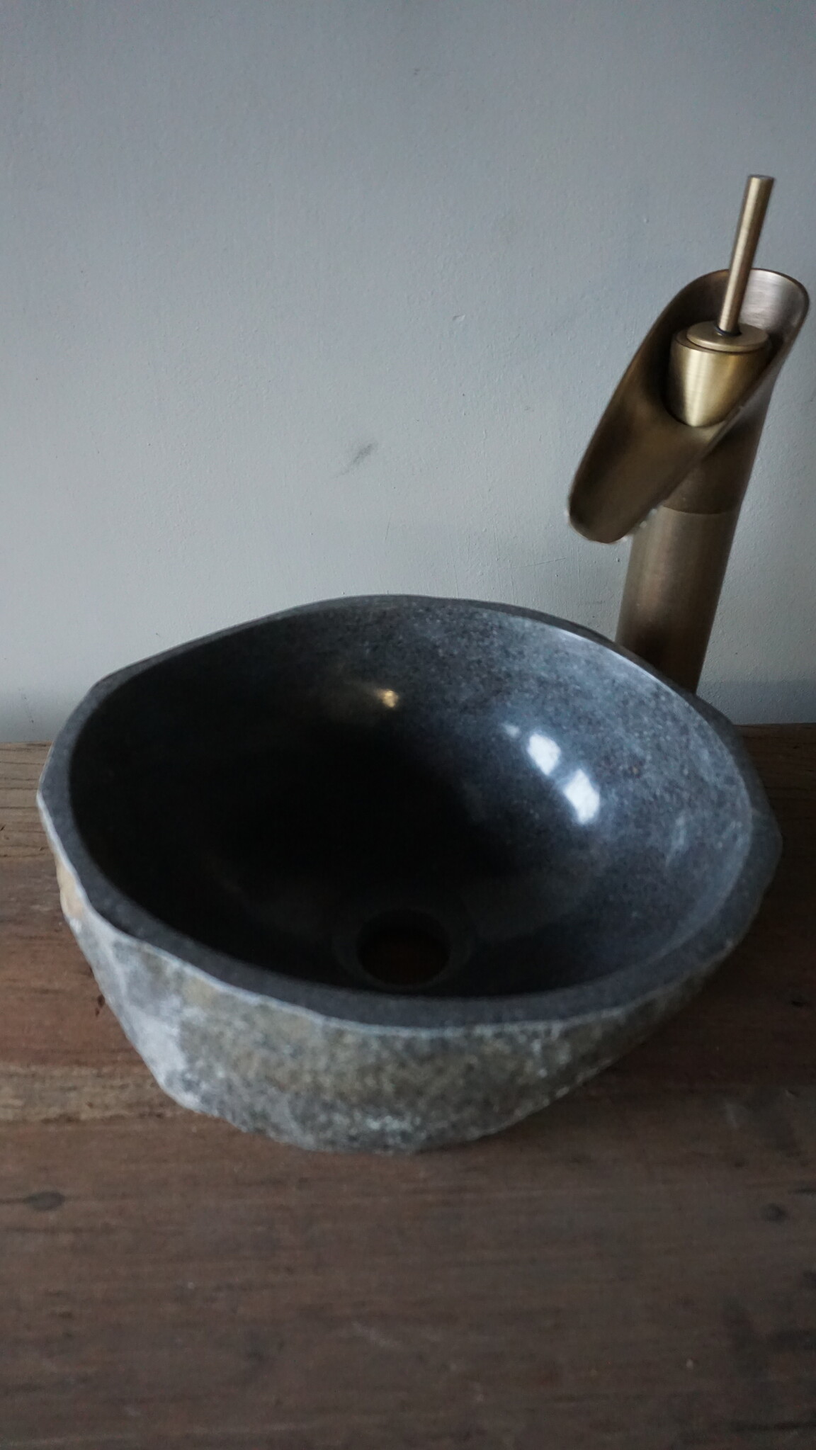 Rene Houtman Kleine Stenen Waskom + Spoelgat | H14 x B28 x D24 cm
