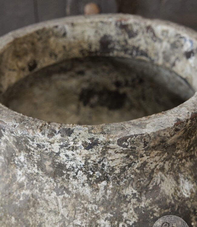 Be-Uniq Oude Verweerde Pot | Indonesie | H27 x B40 x D31 cm