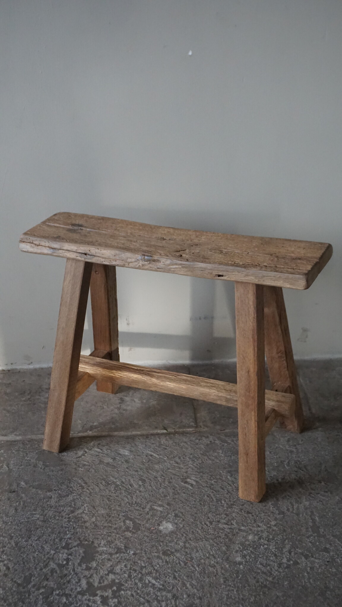 Rene Houtman Oud Eikenhouten Bankje | H46xB60xD20 cm
