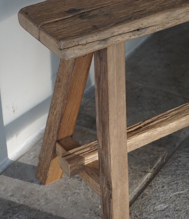 Rene Houtman Oud Eikenhouten Bankje | H46xB60xD20 cm