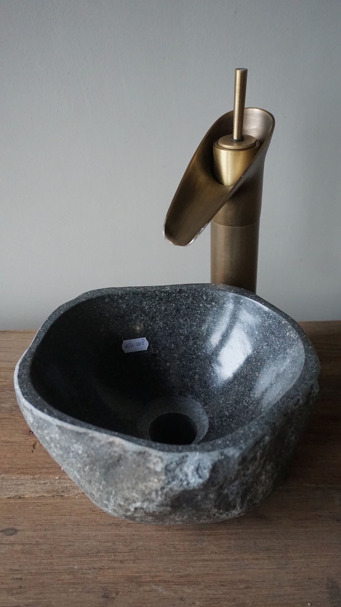 Rene Houtman Kleine Stenen Waskom + Spoelgat | H14 x B24 x D22 cm