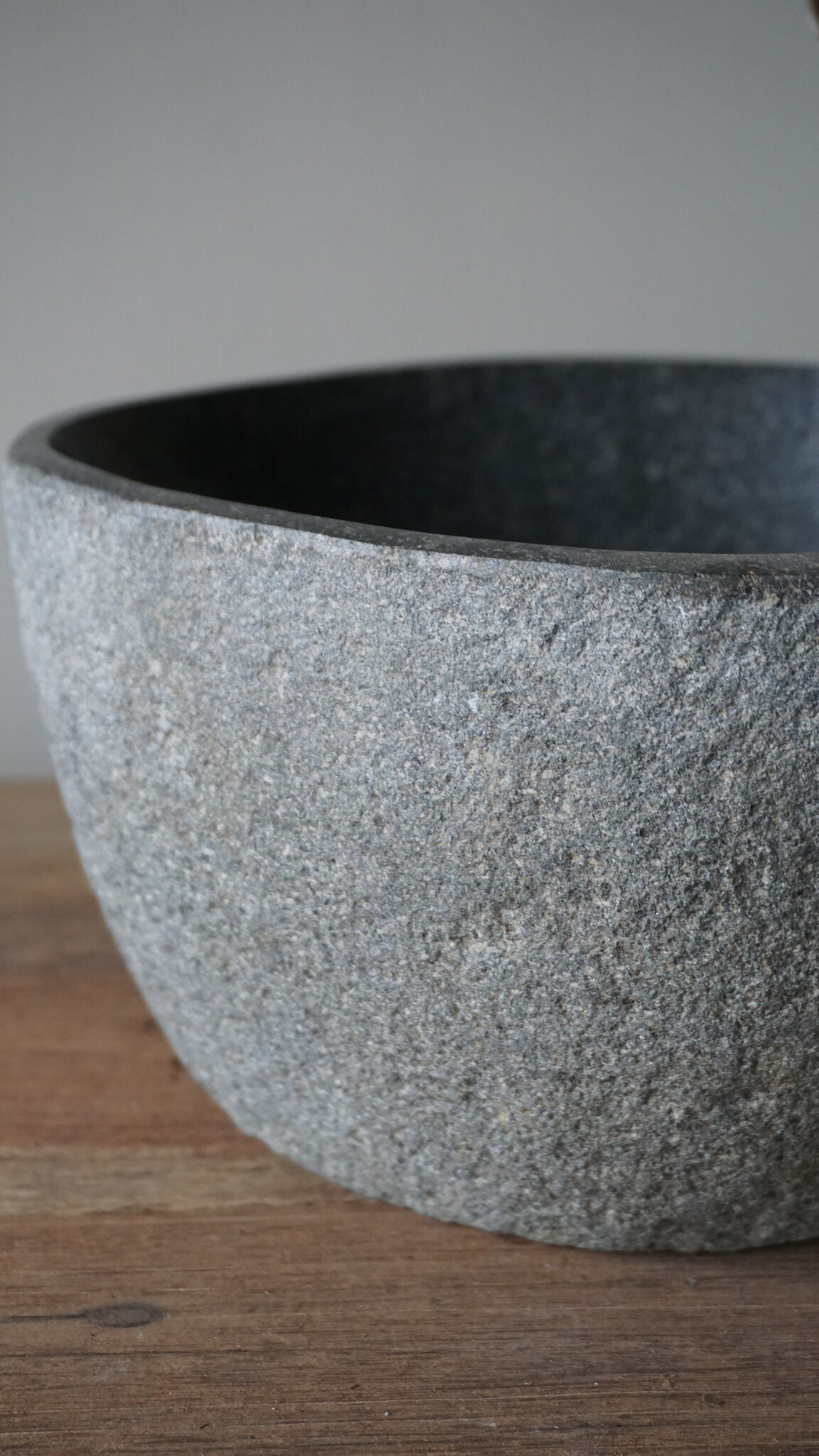 Rene Houtman Kleine Stenen Waskom + Spoelgat | H13,5 x B25,5 x D21 cm