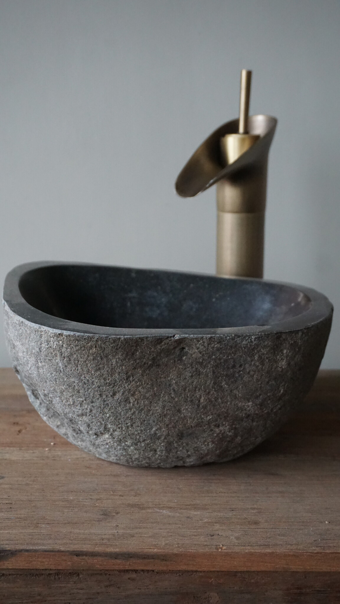 Rene Houtman Kleine Stenen Waskom + Spoelgat | H13 x B27 x D22,5 cm