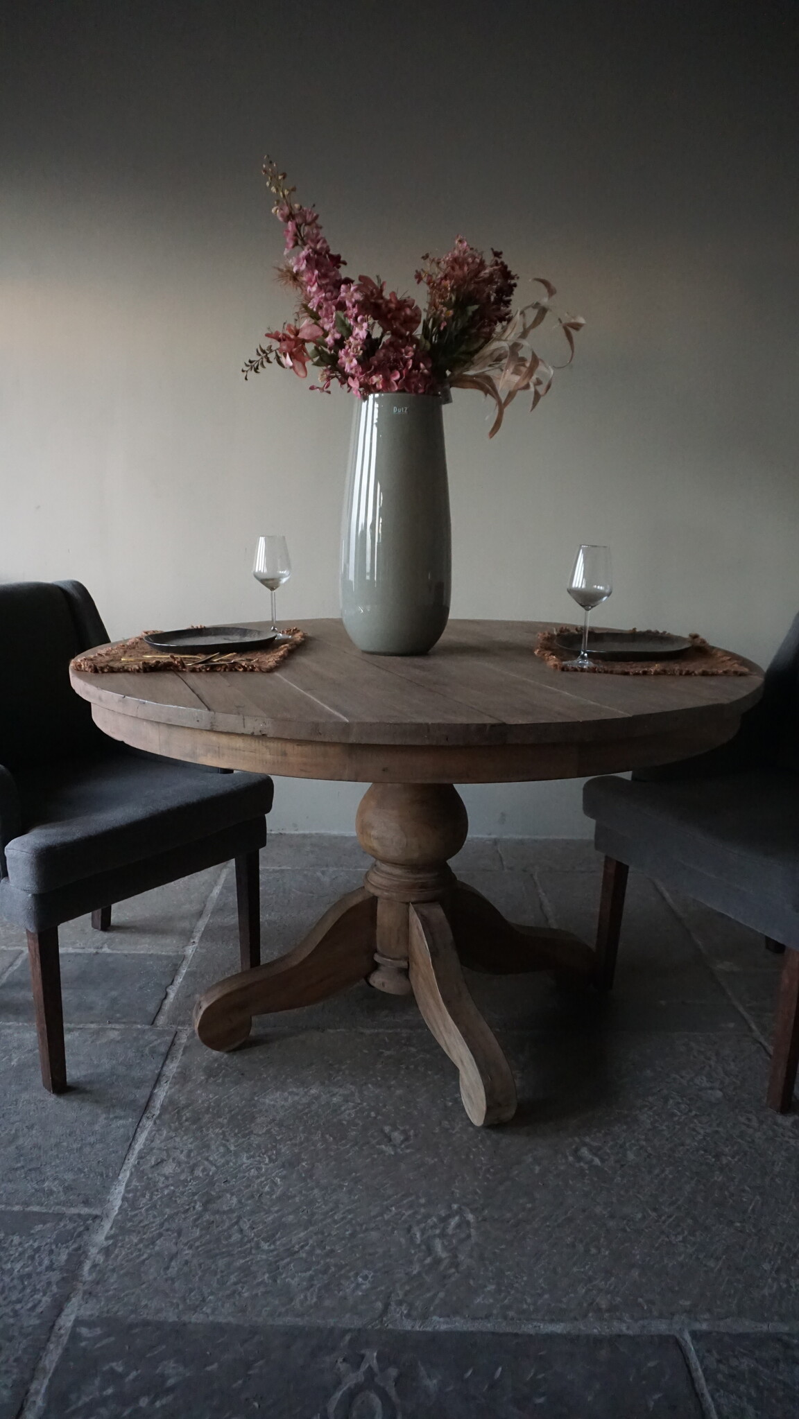 Rene Houtman Ronde Eetkamertafel | Bruin | H79 x D130 cm