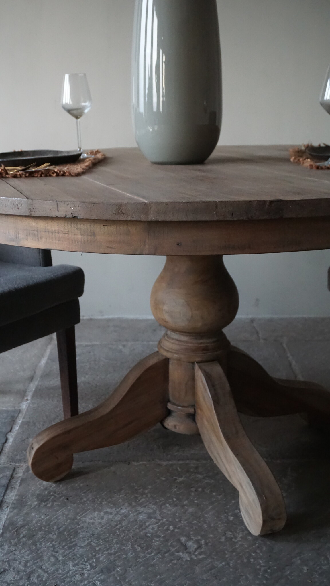 Rene Houtman Ronde Eetkamertafel | Bruin | H79 x D130 cm