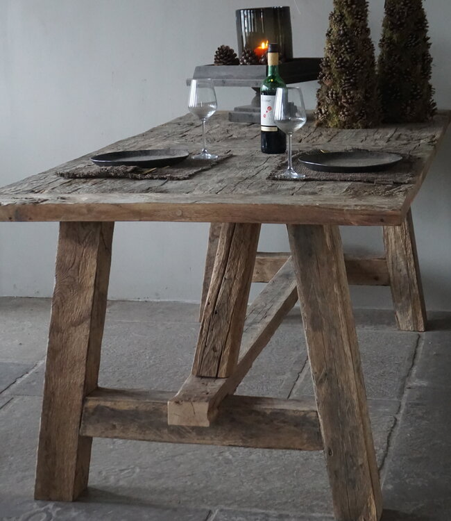 Rene Houtman Oud Eikenhouten Kloostertafel | H79xB220xD100