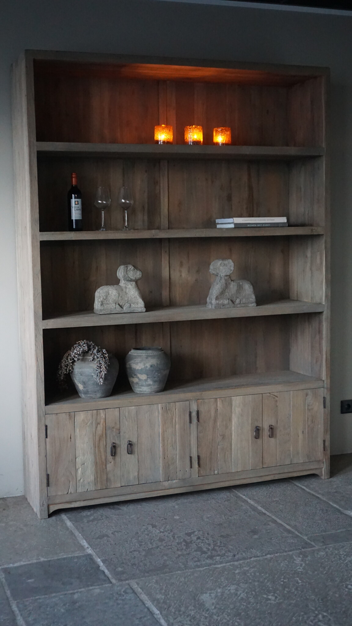 Rene Houtman Boekenkast Elm | Elmwood Finish | H220xB160xD40 cm
