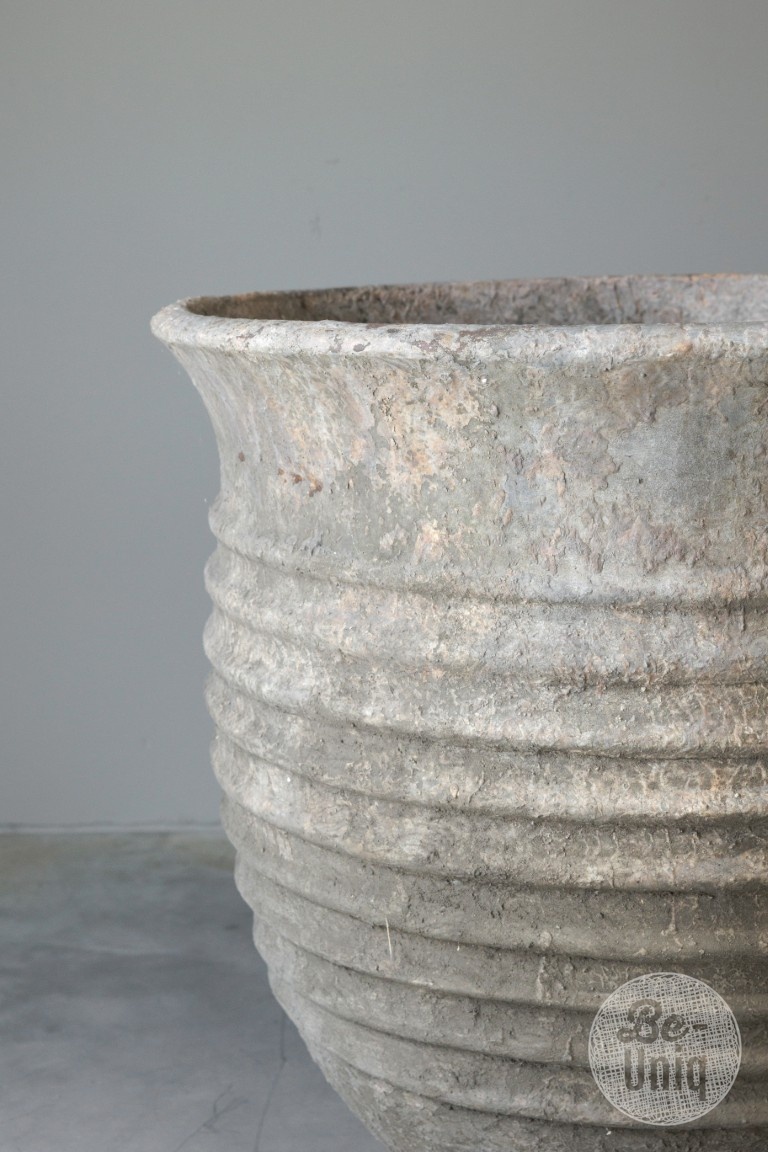Be-Uniq Oude Verweerde Pot | Indonesie | H70 x D70 cm