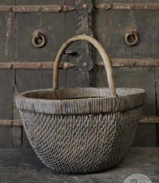 Be-Uniq Oude Appelmand | China | H45 x B42 x D44 cm