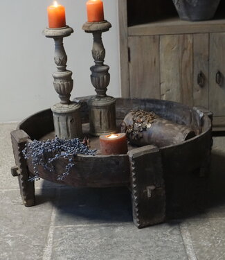 Rene Houtman Chakki Tafel | Uniek | H28 x D77 cm