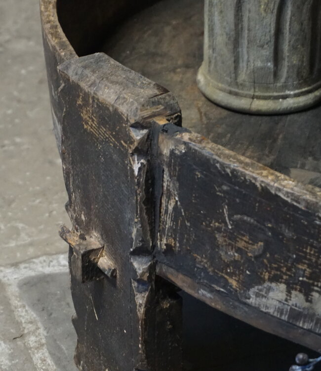 Rene Houtman Chakki Tafel | Uniek | H28 x D80 cm