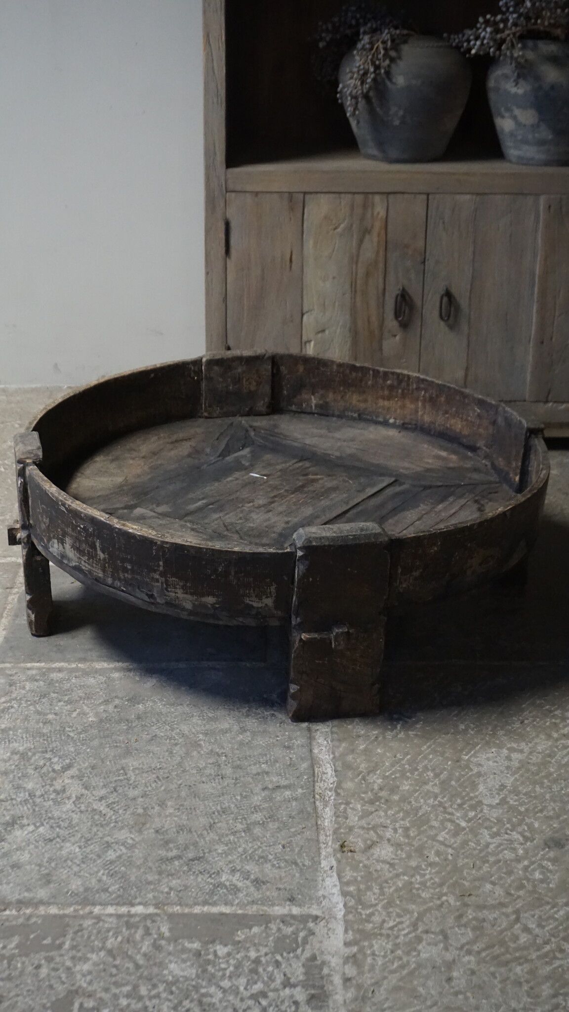 Rene Houtman Chakki Tafel | Uniek | H28 x D80 cm