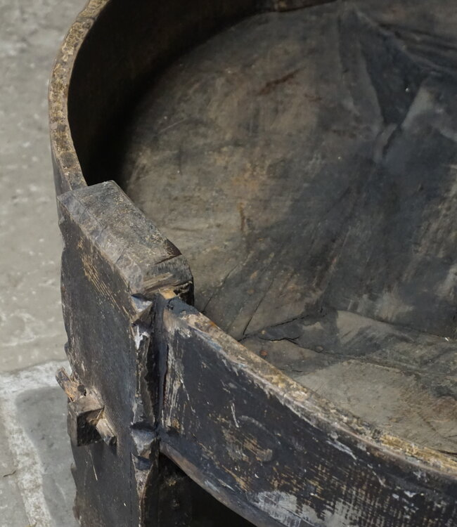 Rene Houtman Chakki Tafel | Uniek | H28 x D80 cm