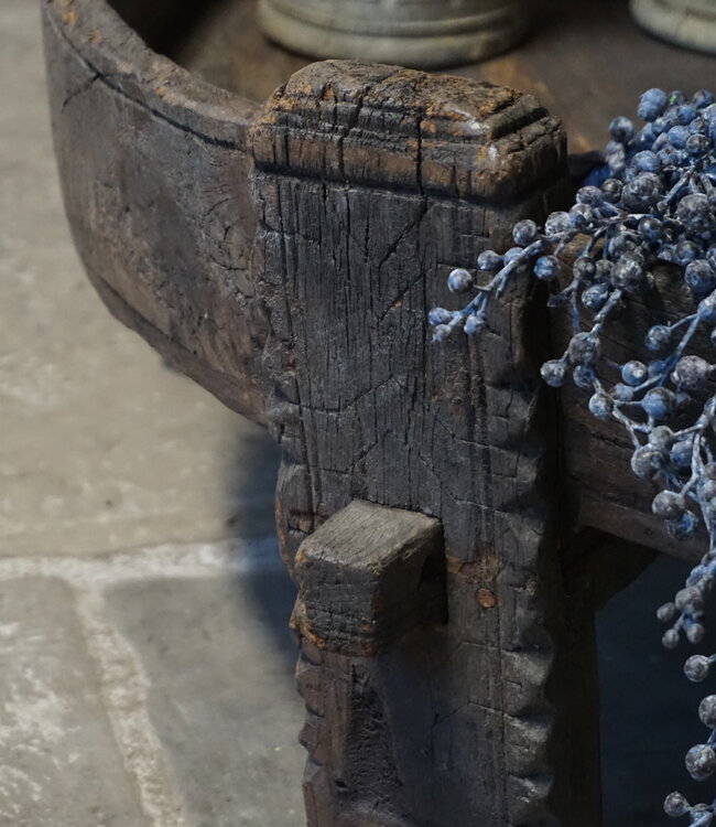 Rene Houtman Chakki Tafel | Uniek | H33 x D80 cm