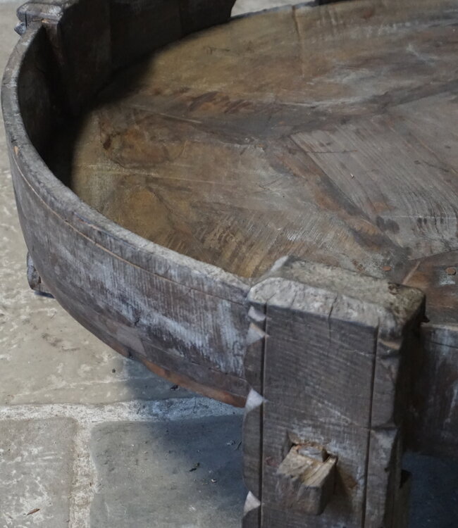 Rene Houtman Chakki Tafel | Uniek | H28 x D77 cm | Nr 2