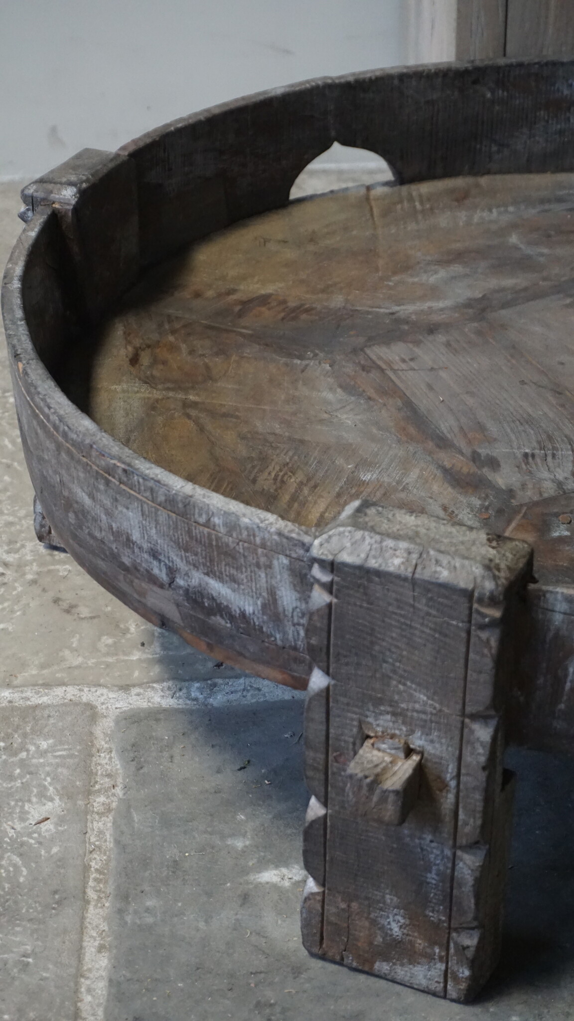 Rene Houtman Chakki Tafel | Uniek | H28 x D77 cm | Nr 2