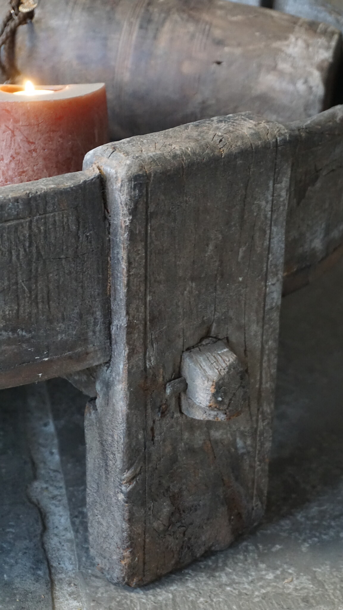 Rene Houtman Chakki Tafel | Uniek | H27 x D80 cm