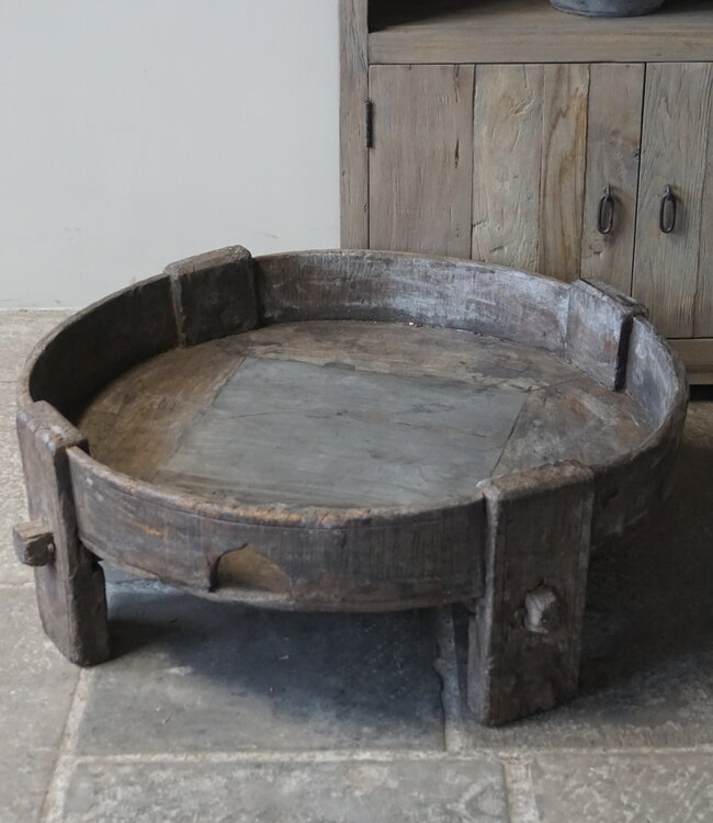 Rene Houtman Chakki Tafel | Uniek | H27 x D80 cm