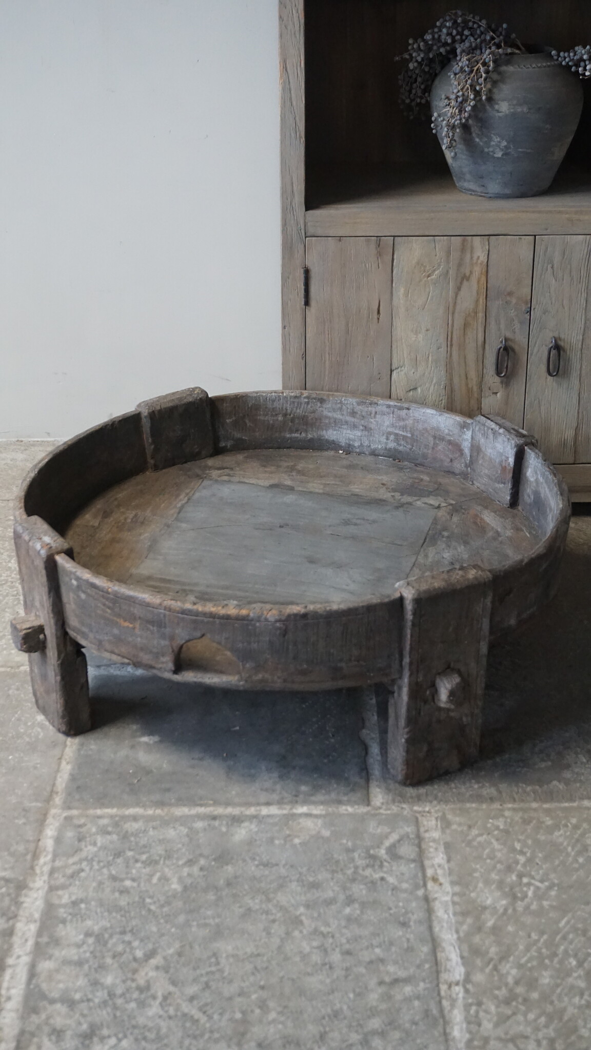 Rene Houtman Chakki Tafel | Uniek | H27 x D80 cm