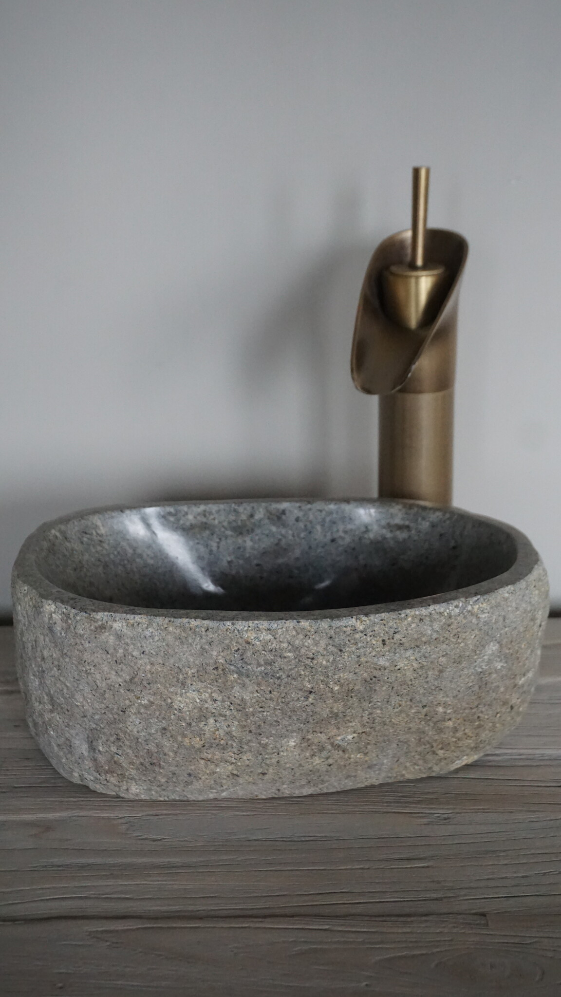 Rene Houtman Kleine Stenen Waskom + Spoelgat | H13 x B30 x D20 cm