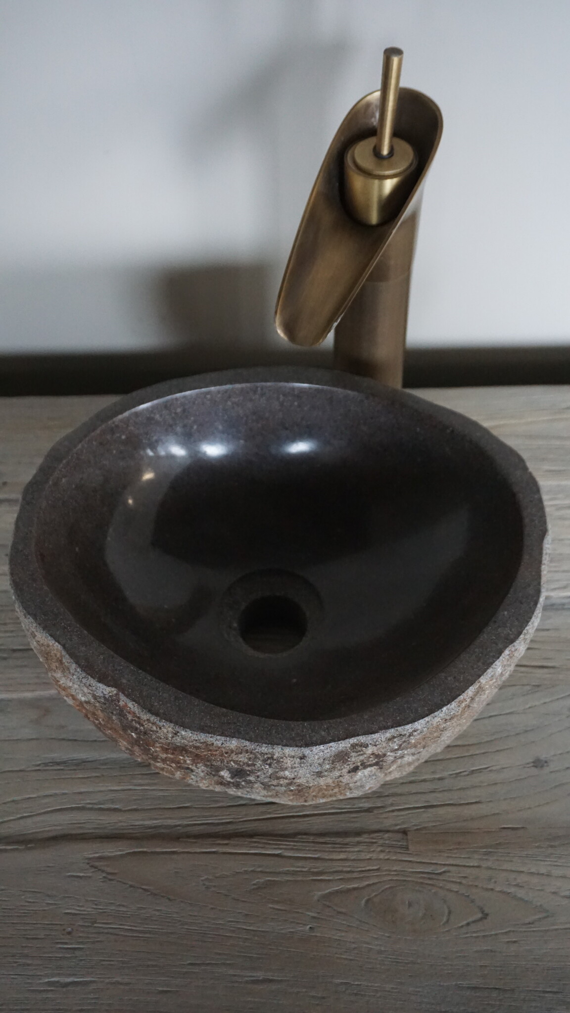 Rene Houtman Kleine Stenen Waskom + Spoelgat | H14 x B30 x D27 cm