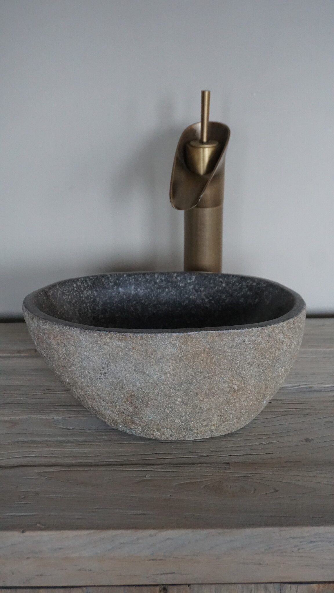 Rene Houtman Kleine Stenen Waskom + Spoelgat | H14 x B30 x D21 cm