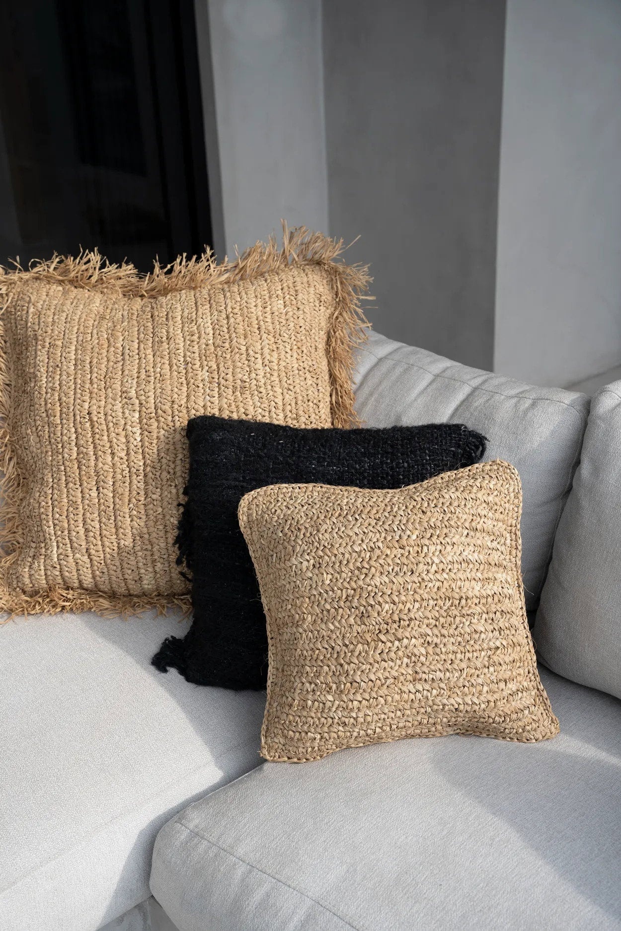 Bazar Bizar Antwerp De Raffia Flores vierkante kussenhoes - naturel - 40x40