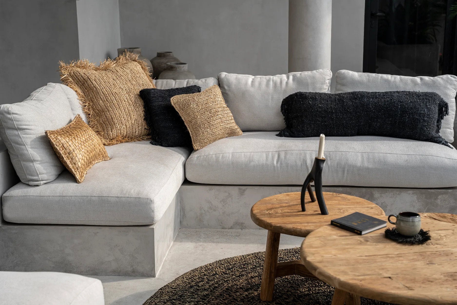 Bazar Bizar Antwerp De Raffia Flores vierkante kussenhoes - naturel - 40x40
