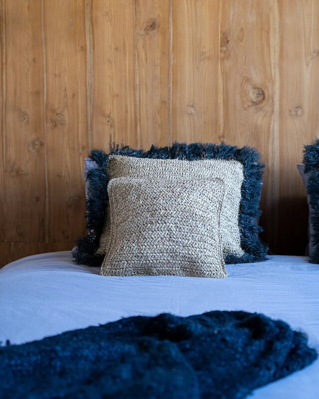 Bazar Bizar Antwerp De Raffia Flores vierkante kussenhoes - naturel - 40x40