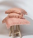 Bazar Bizar Antwerp The Oh My Gee kussenhoes - zalmroze - 30x50