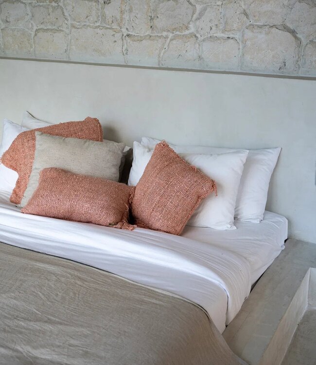 Bazar Bizar Antwerp The Oh My Gee Kussenhoes - Zalmroze - 40x40