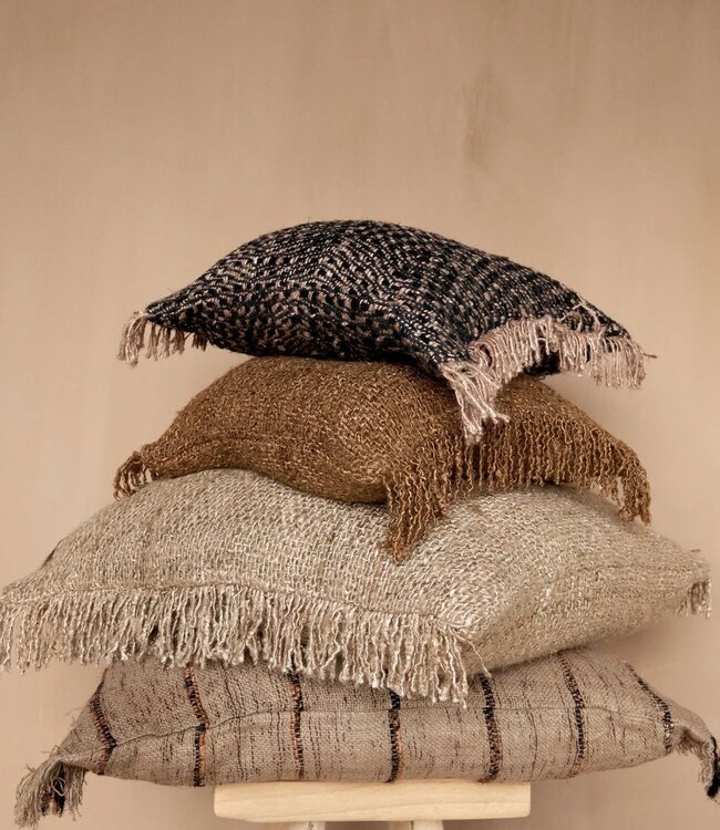 Bazar Bizar Antwerp The Oh My Gee kussenhoes - beige - 60x60 cm