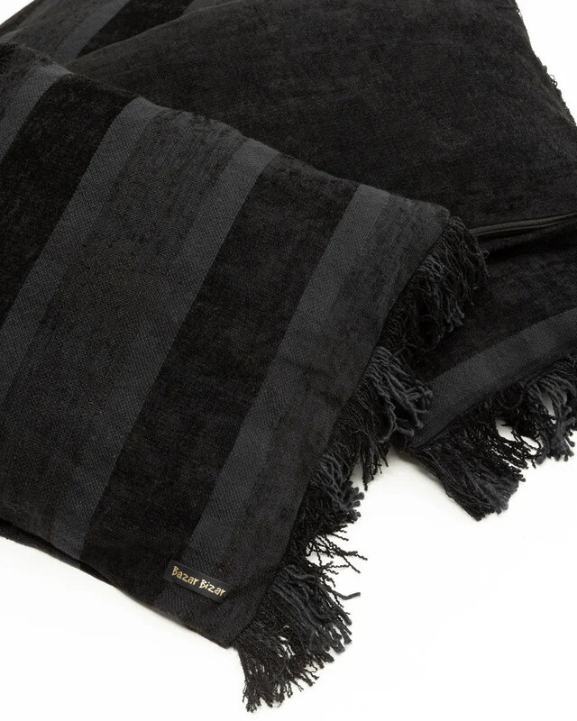 Bazar Bizar Antwerp The Oh My Gee Cushion Cover - Black Velvet - 30x50