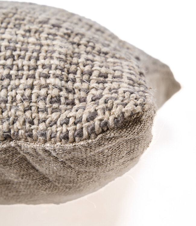 Bazar Bizar Antwerp De kussenhoes met linnenstructuur - natuurlijk zwart