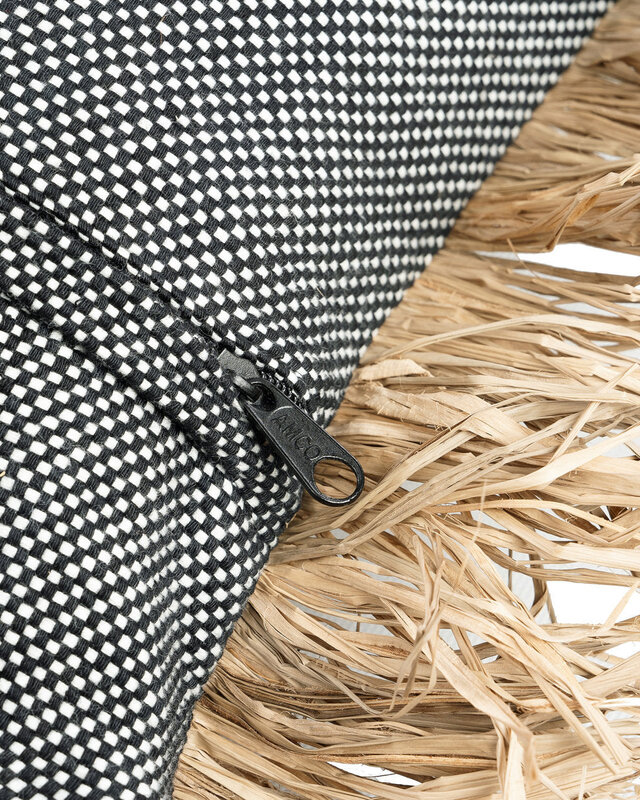 Bazar Bizar Antwerp De Cotton Bonita kussenhoes - natuurlijk zwart - 40x40