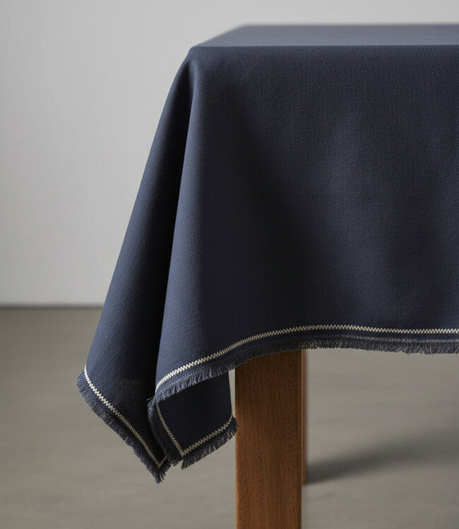 Bazar Bizar Antwerp Toscaanse tafelkleed - zwart/naturel - 150x250