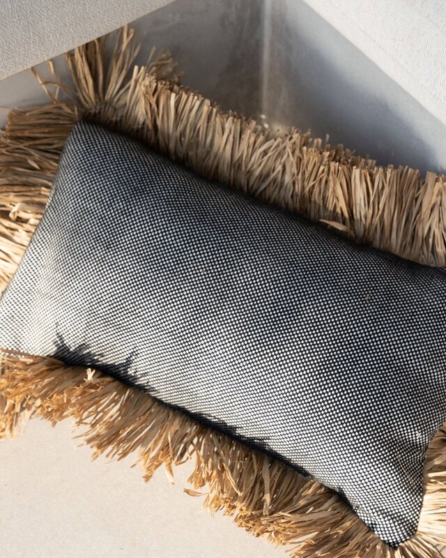 Bazar Bizar Antwerp De Cotton Bonita kussenhoes - Natural Black - 30x50 cm