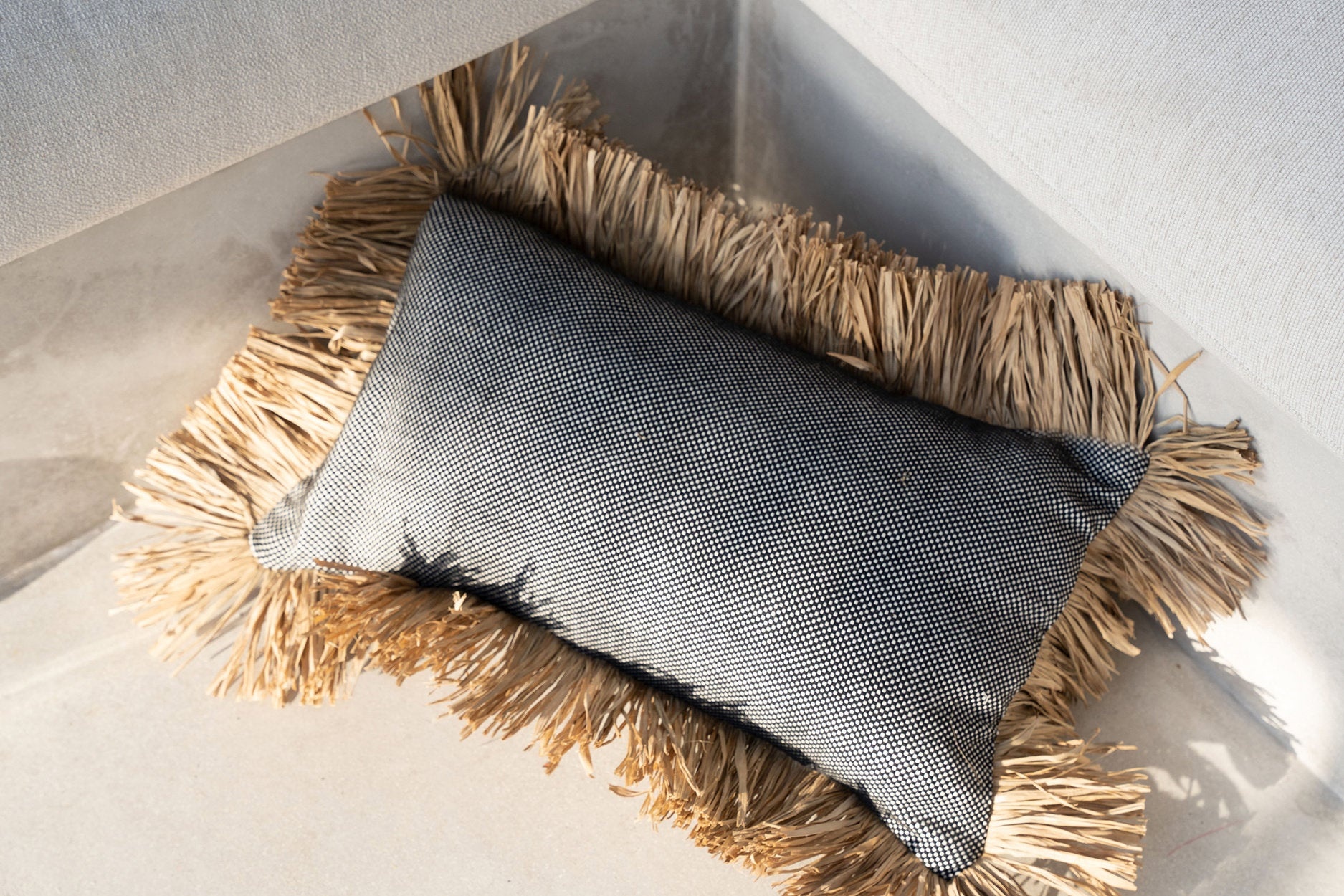 Bazar Bizar Antwerp De Cotton Bonita kussenhoes - Natural Black - 30x50 cm