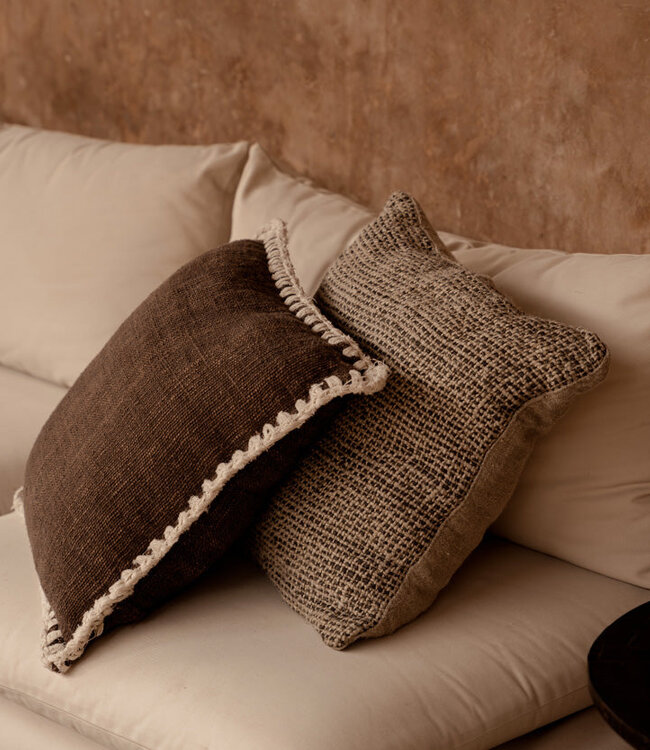 Bazar Bizar Antwerp De Espresso Edge kussenhoes - bruin-wit - 50x50 cm