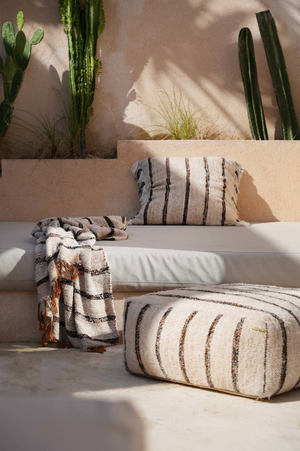 Bazar Bizar Antwerp De s'il vous Plaid - Boheems wit - 170x130