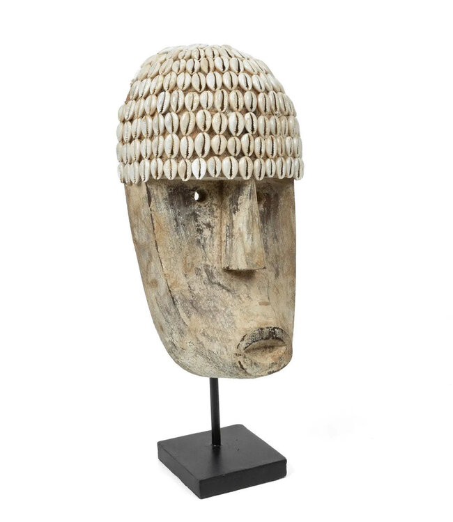 Bazar Bizar Antwerp Het masker van kaurischelpen op standaard - middelgroot