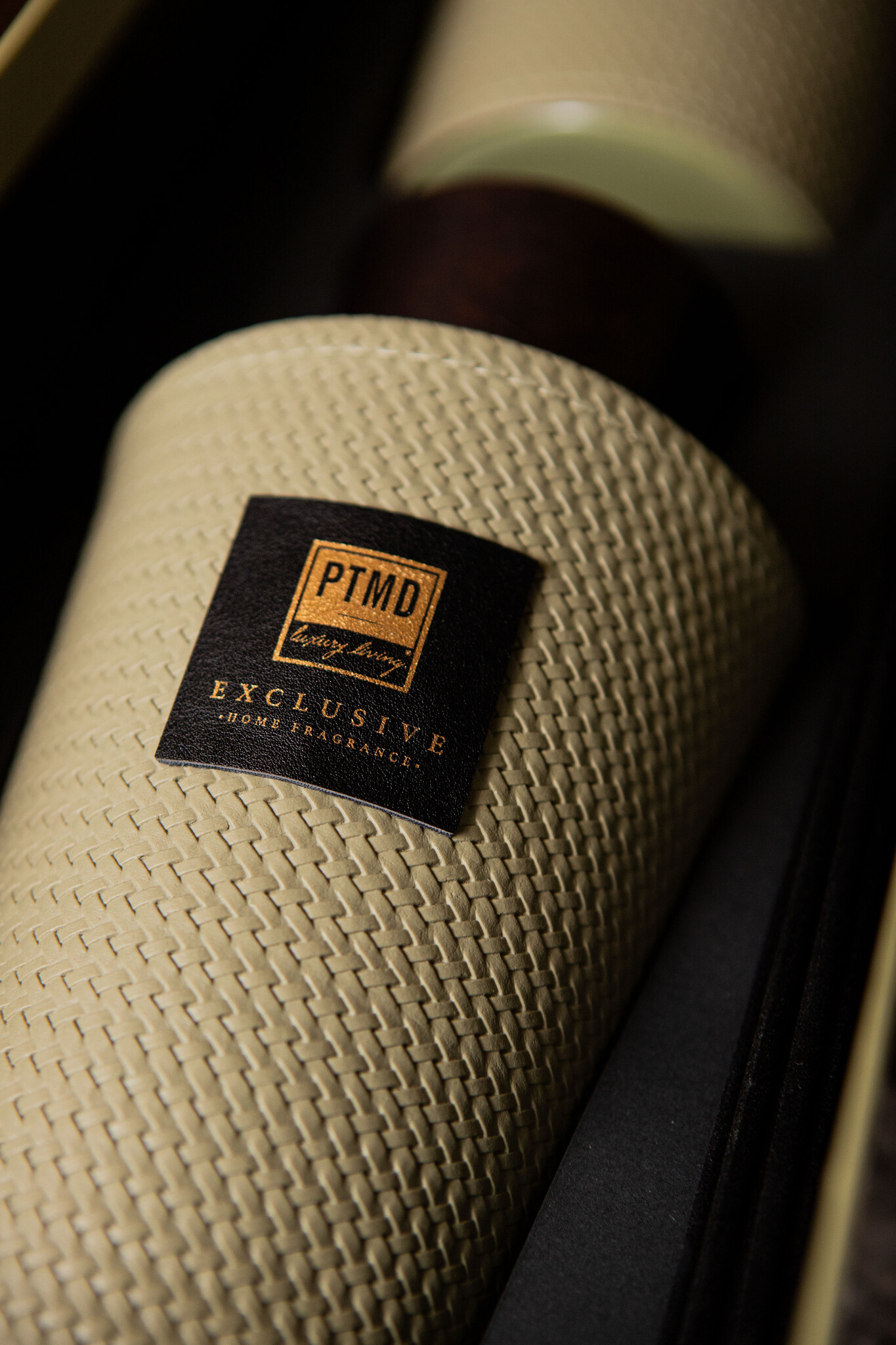 PTMD Luxe Geur Giftset | Geurstokjes + Geurkaars | Zwarte Woud