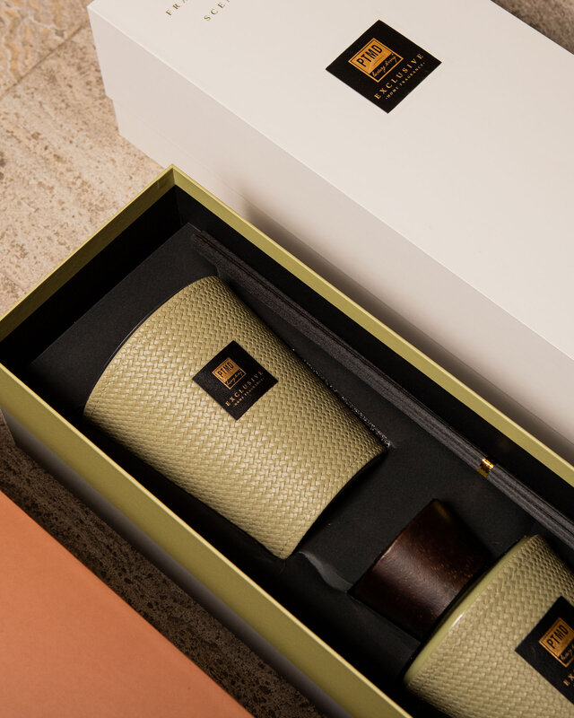 PTMD Luxe Geur Giftset | Geurstokjes + Geurkaars | Eiken Zwarte Bessen