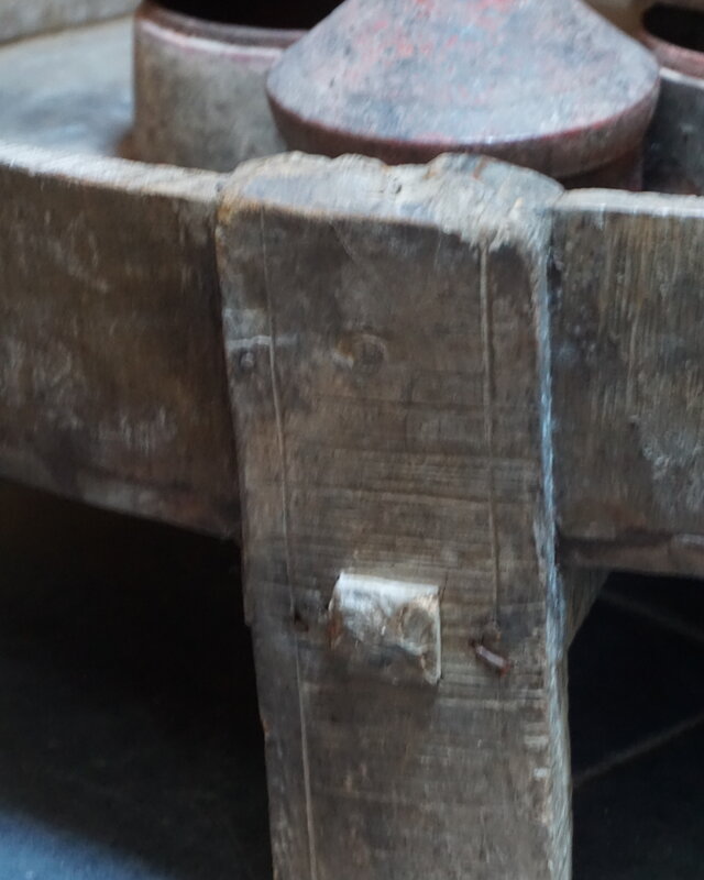 Rene Houtman Chakki Tafel | Uniek | H27 x D74,5 cm
