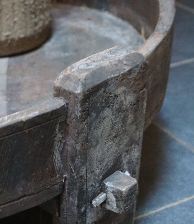 Rene Houtman Chakki Tafel | Uniek | H30 x D78 cm