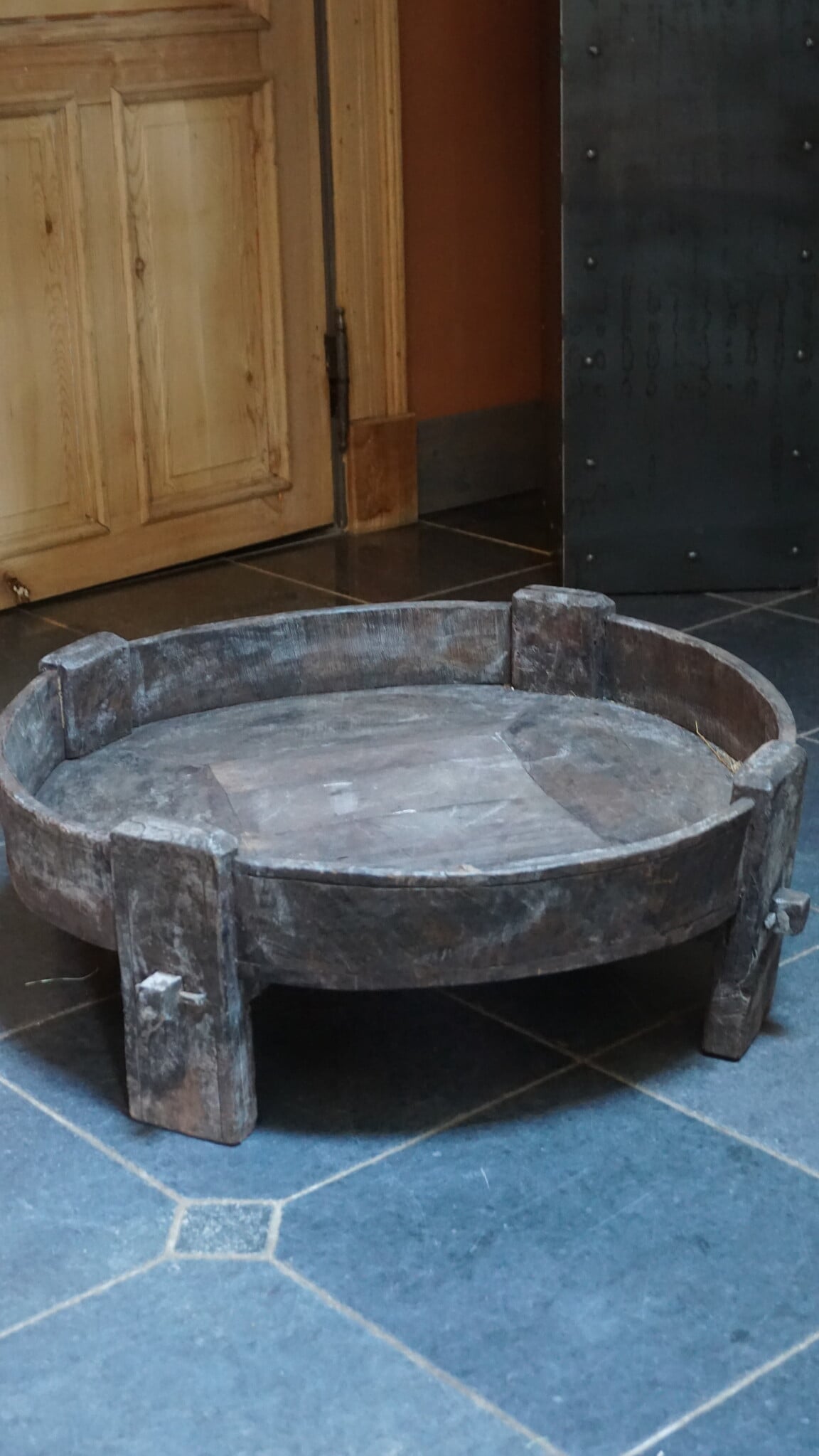 Rene Houtman Chakki Tafel | Uniek | H30 x D78 cm