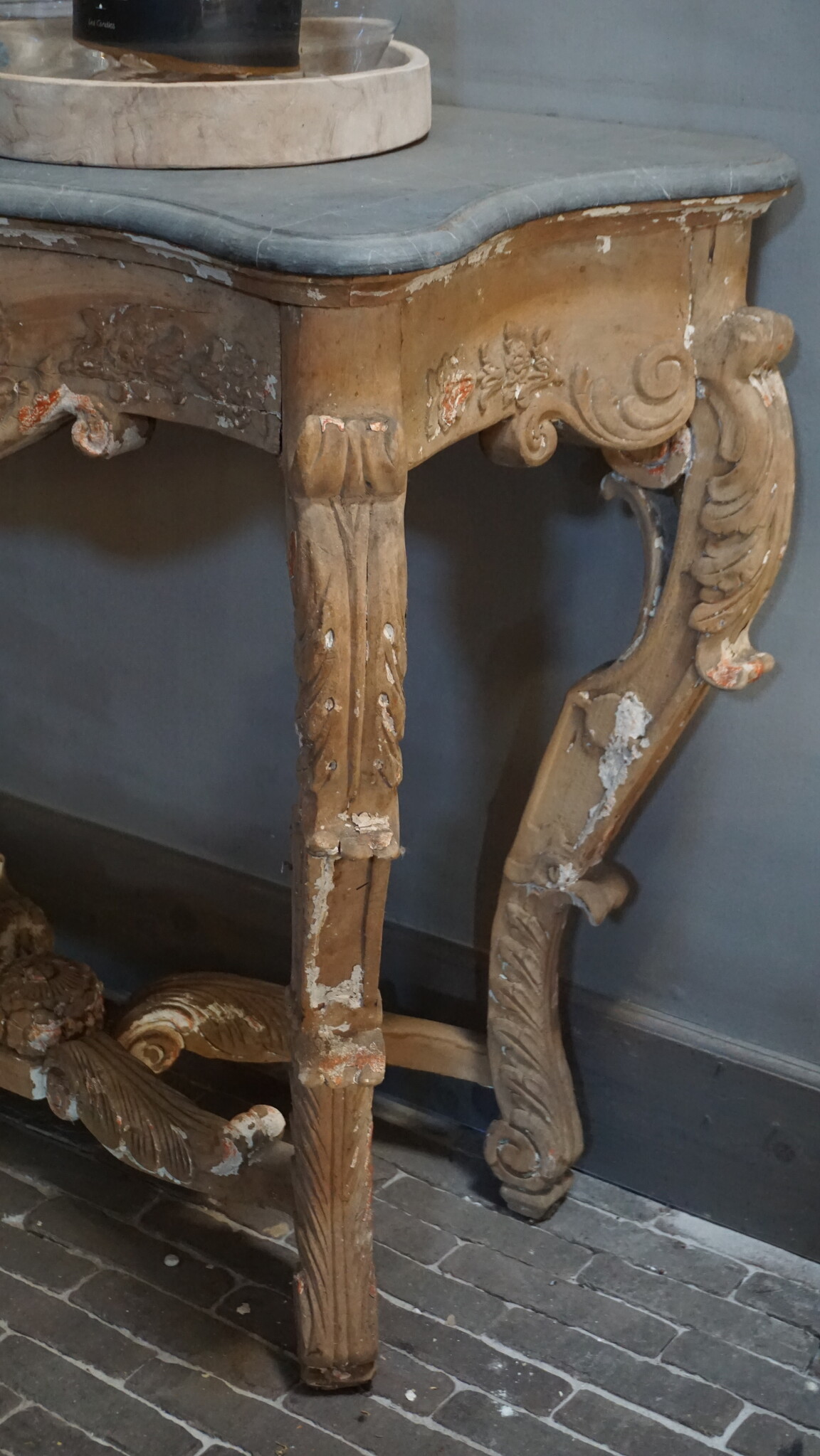 Rene Houtman Sidetable Barok | H89 x B105 x D48 cm