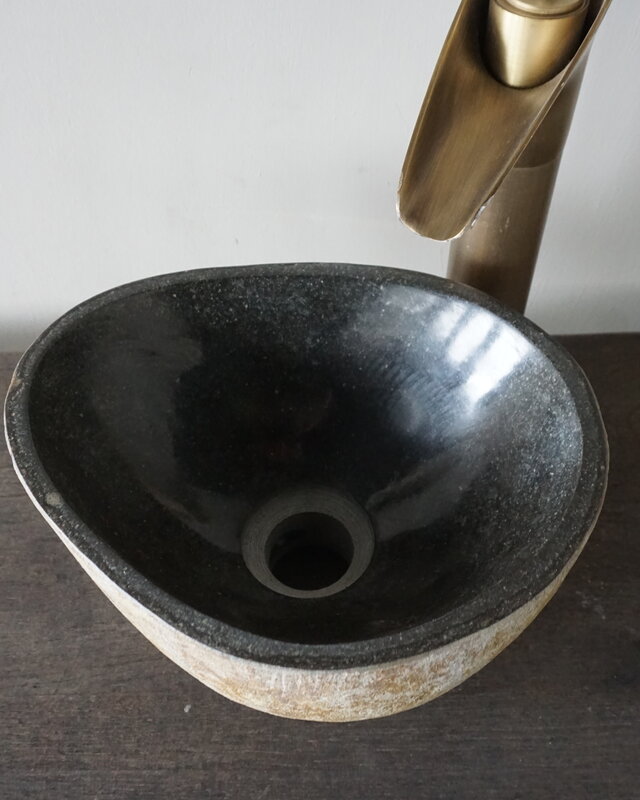Rene Houtman Kleine Stenen Waskom + Spoelgat | H13 x B26,5 x D22 cm