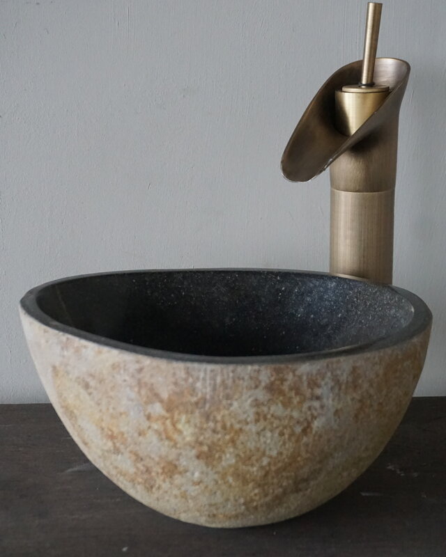 Rene Houtman Kleine Stenen Waskom + Spoelgat | H13 x B26,5 x D22 cm