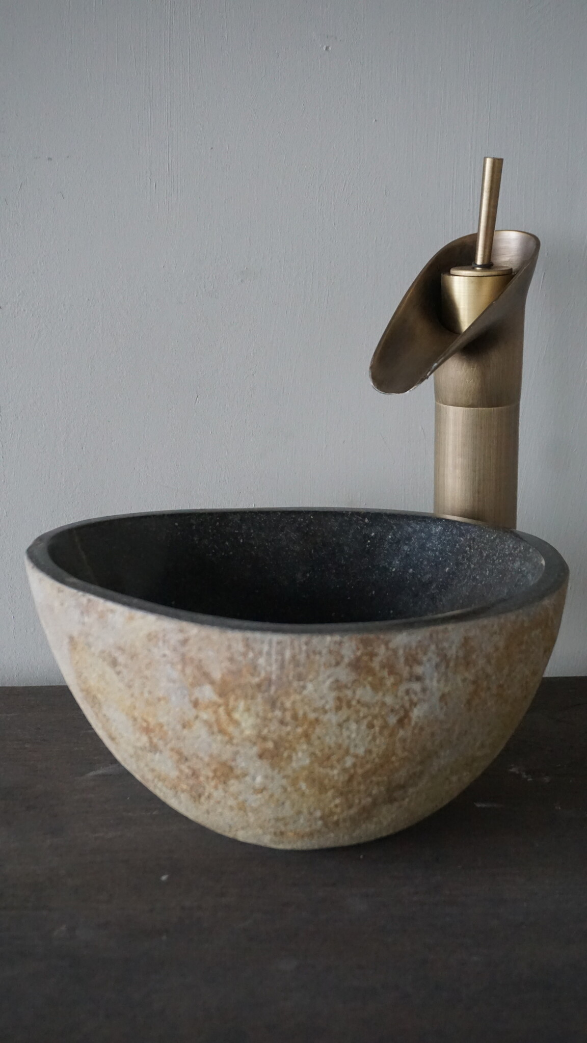 Rene Houtman Kleine Stenen Waskom + Spoelgat | H13 x B26,5 x D22 cm